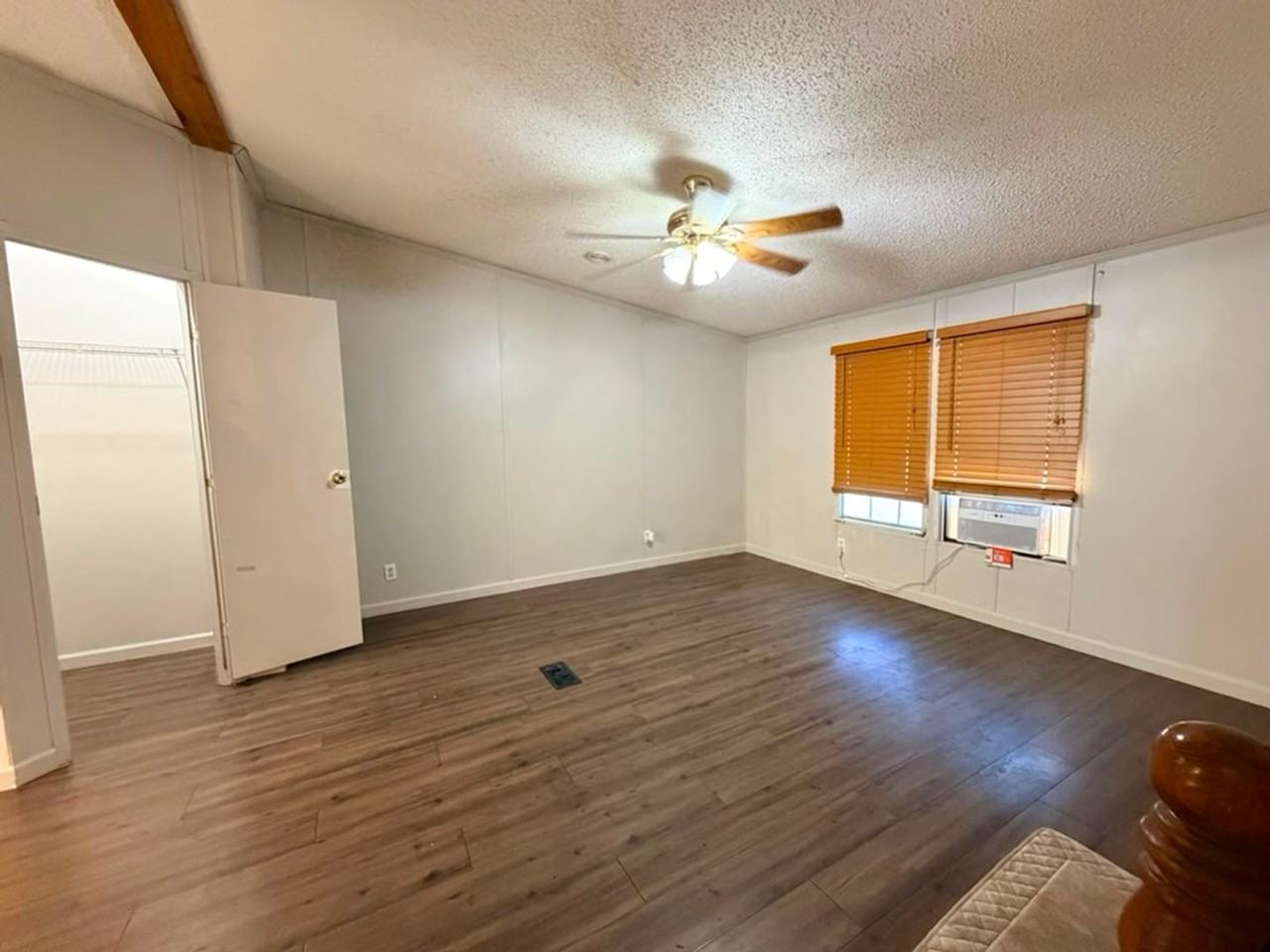 7415 Remington Rd - Photo 6 of 18