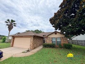 225 Lakeside Ln - Photo 1 of 1