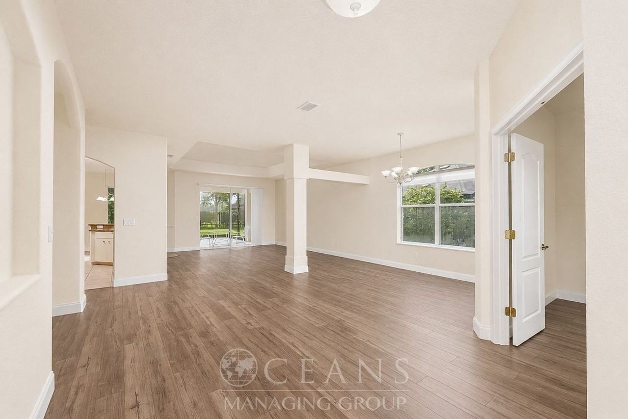 19 Old Port Cir - Photo 2 of 34