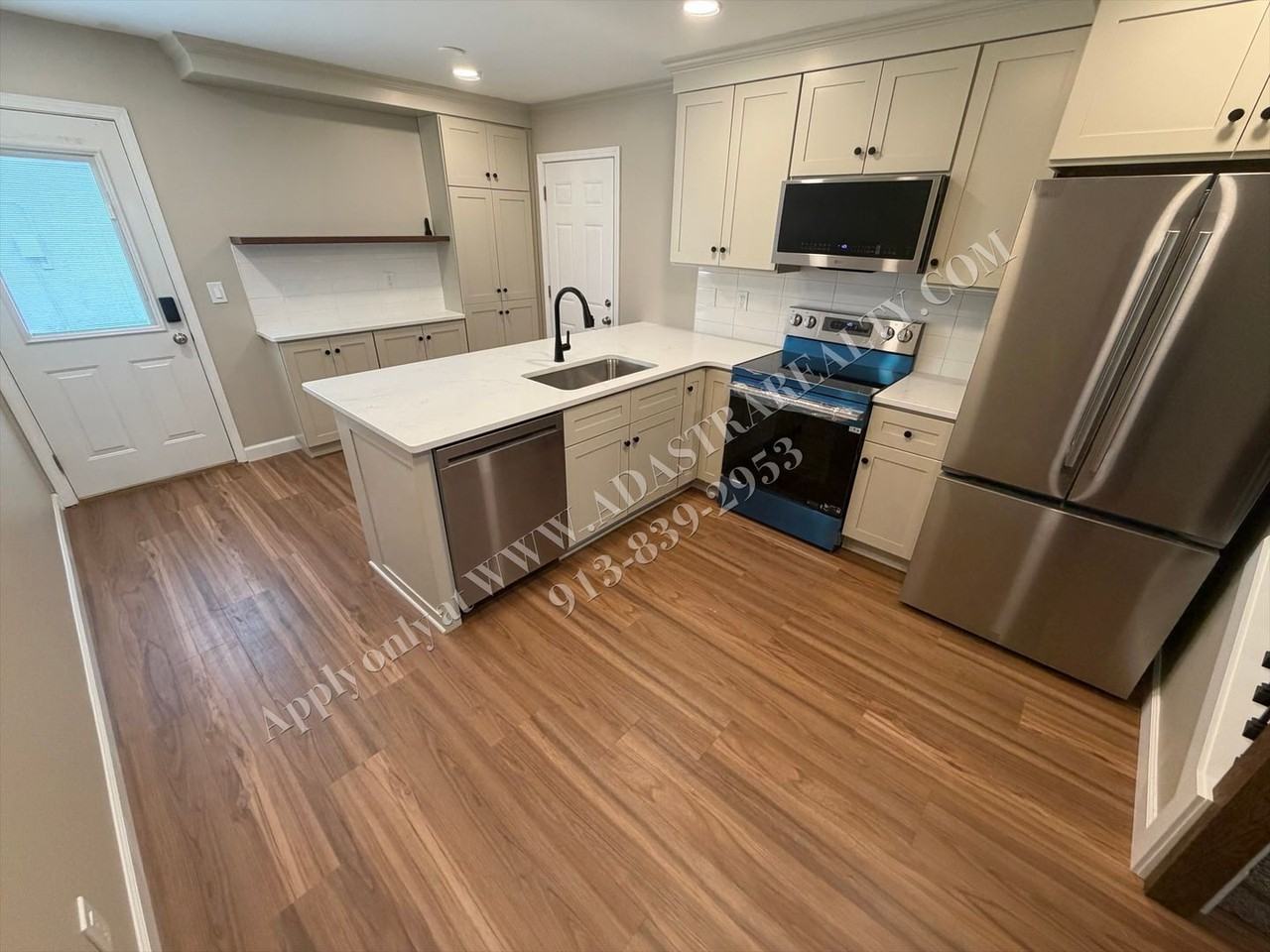 1569 E 120th St - Photo 4 of 22