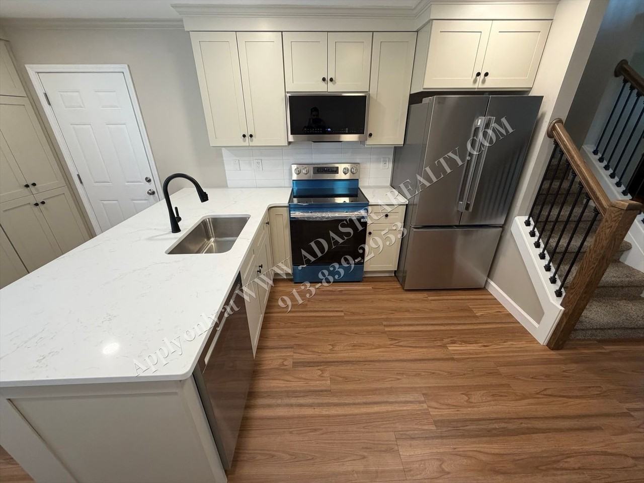 1569 E 120th St - Photo 5 of 22