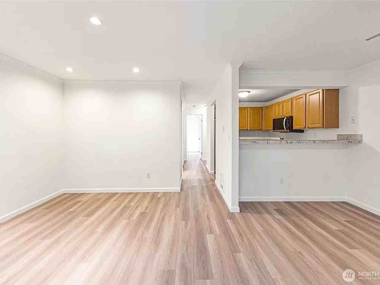 10026 Ne 127th Pl #D117 - Photo 3 of 17