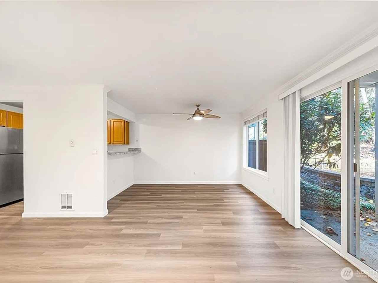 10026 Ne 127th Pl #D117 - Photo 5 of 17
