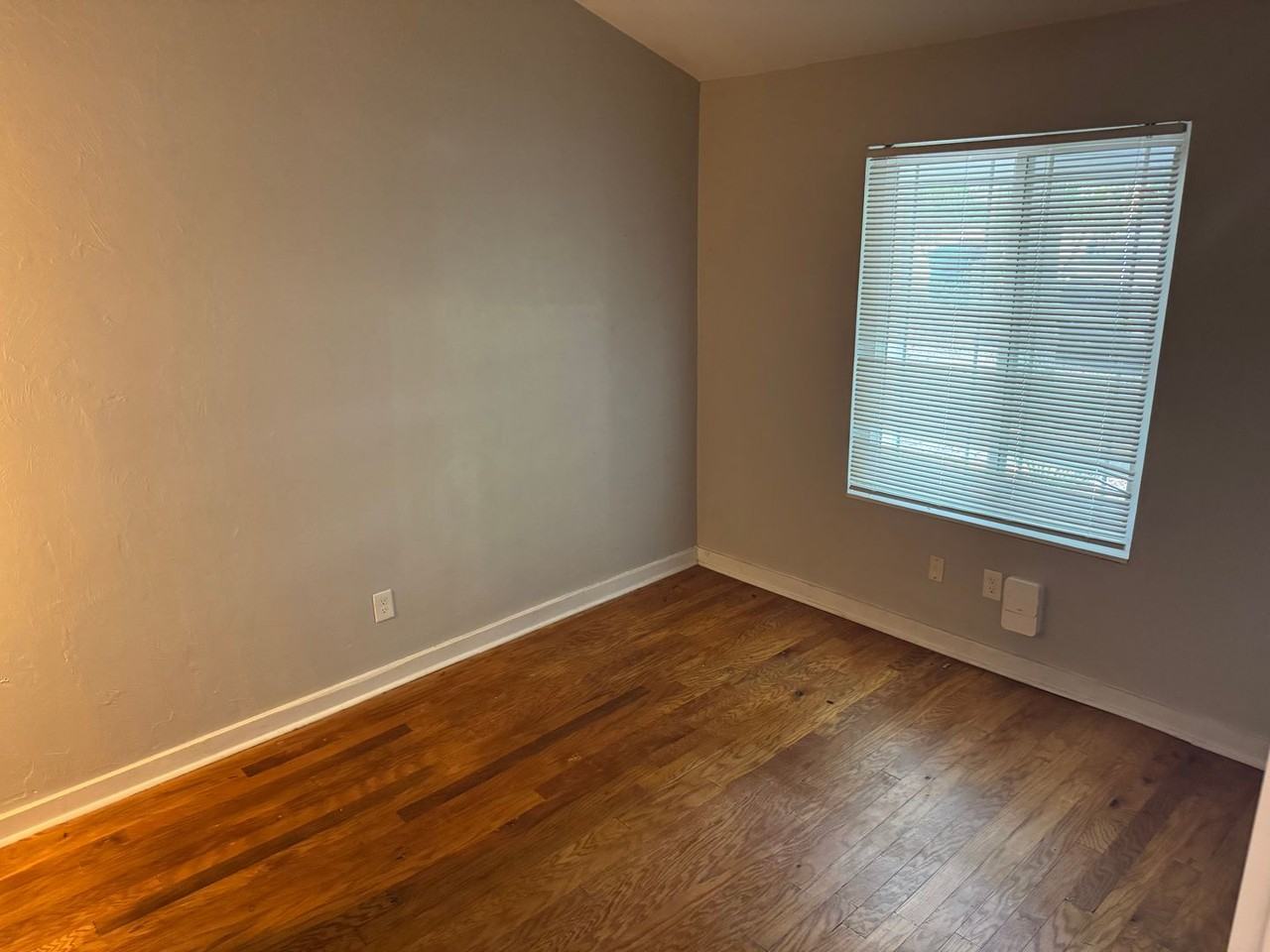 1012 Sharer Ct - Photo 7 of 12