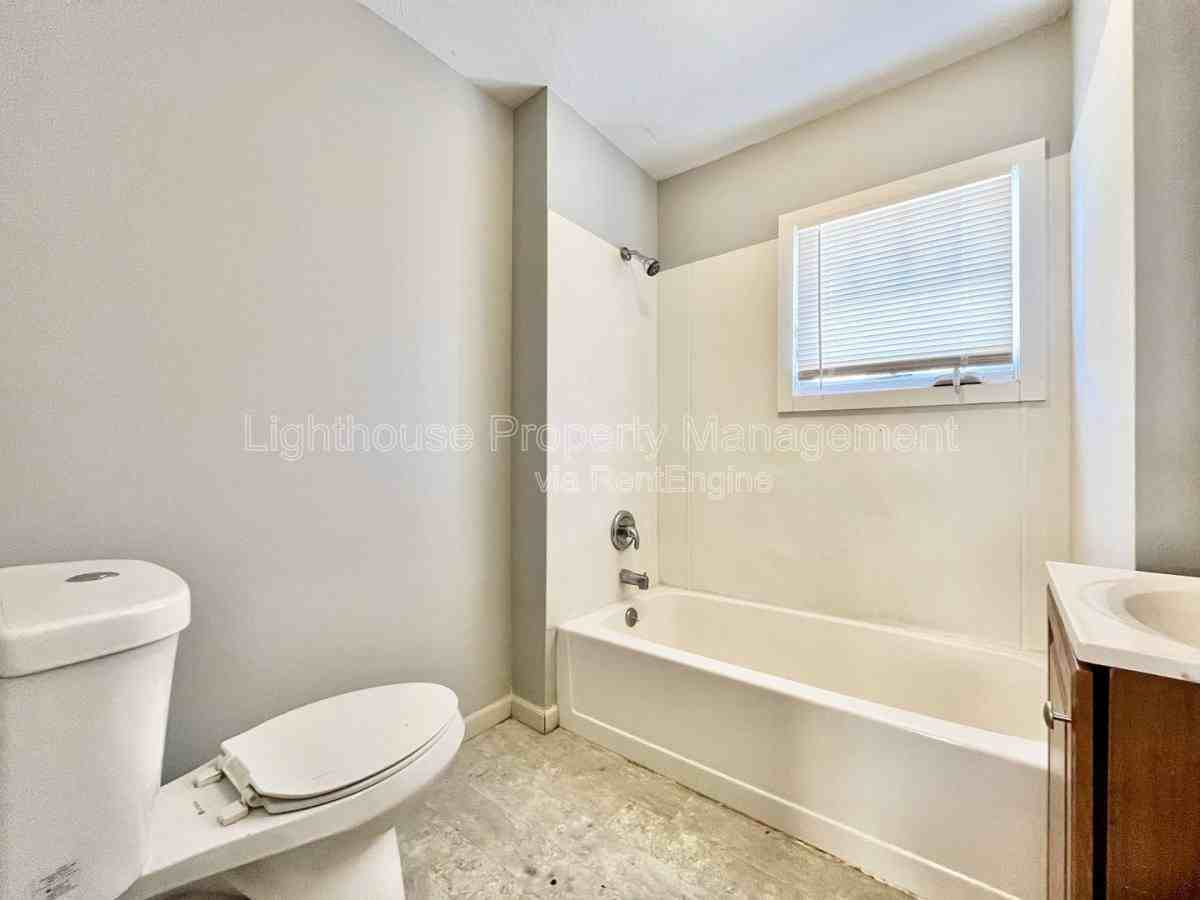 81 Delaware Ave #2 - Photo 3 of 5