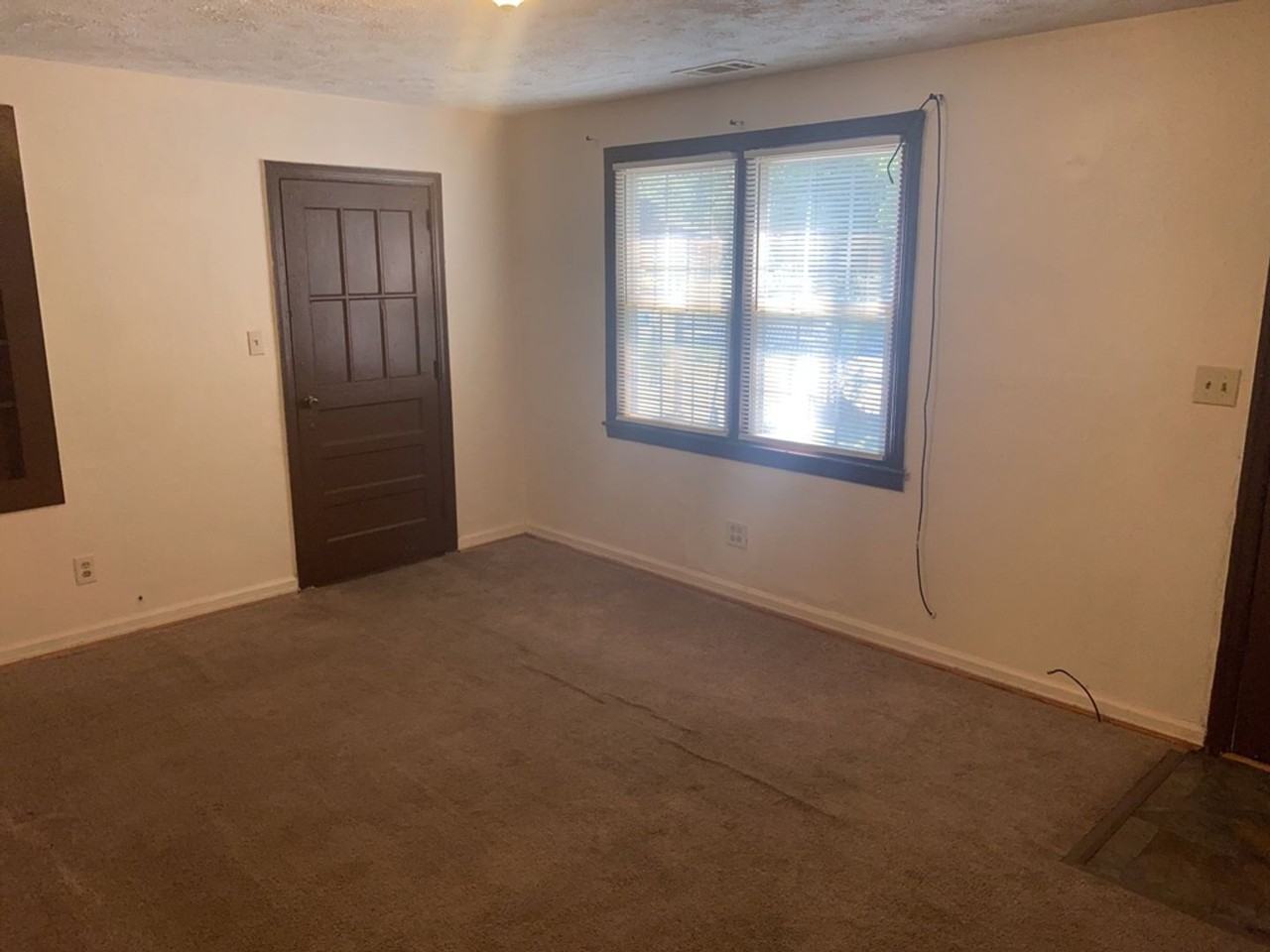 2354 Banks Ave - Photo 3 of 12