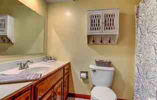 featured image of 6 Lancelot Dr