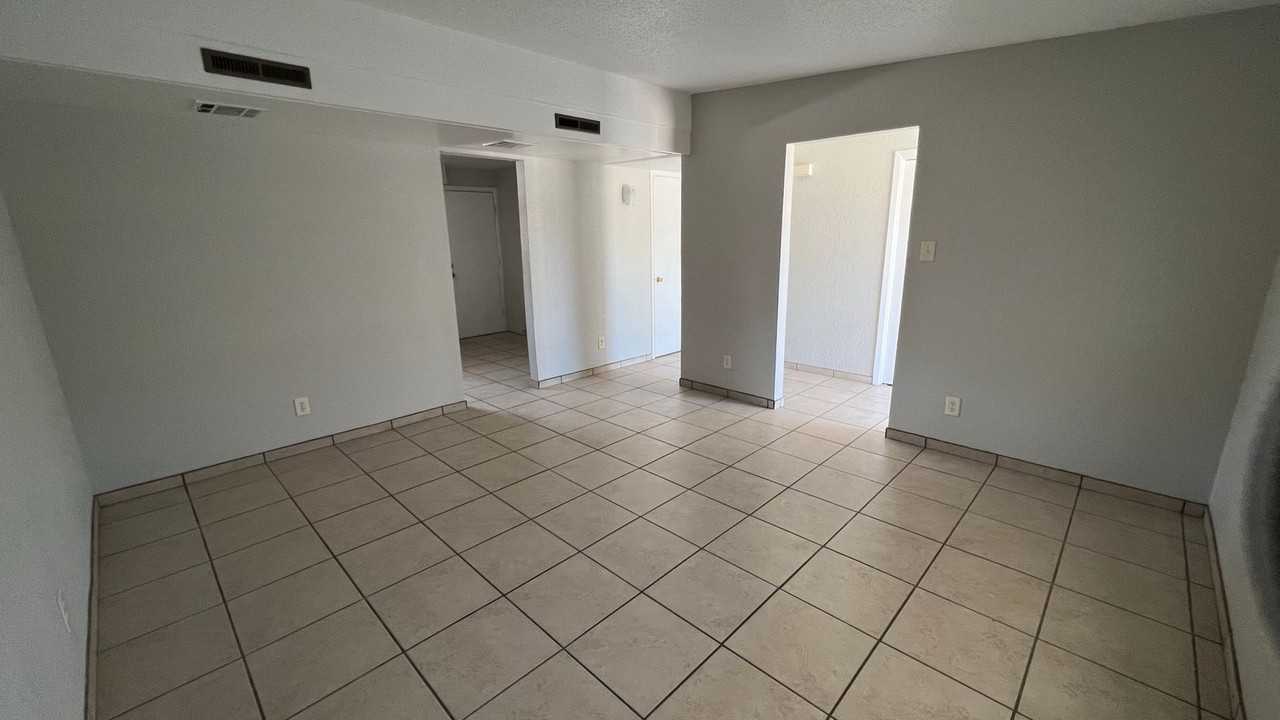 1355 Roosevelt St - Photo 3 of 20
