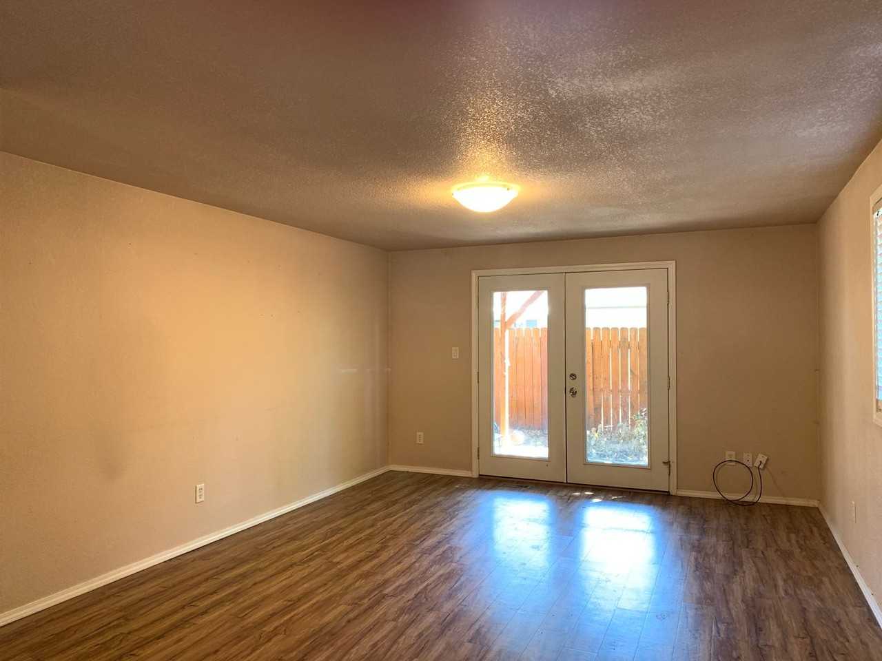 2068 S Colorado Ave - Photo 4 of 9