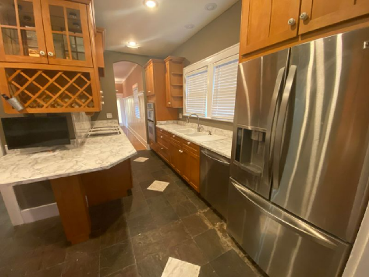 1504 Mount Vernon St - Photo 6 of 33
