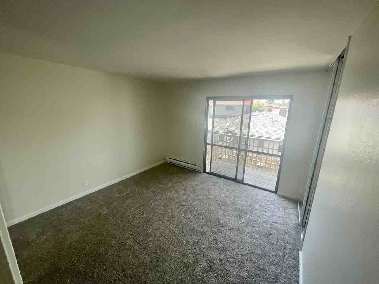 345 - 190 Adler Ave - Photo 3 of 26