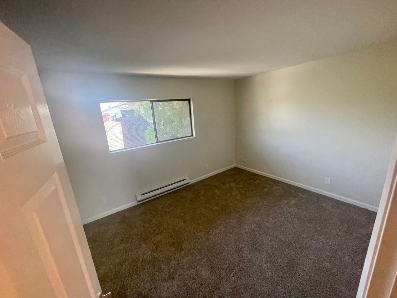 345 - 190 Adler Ave - Photo 5 of 26