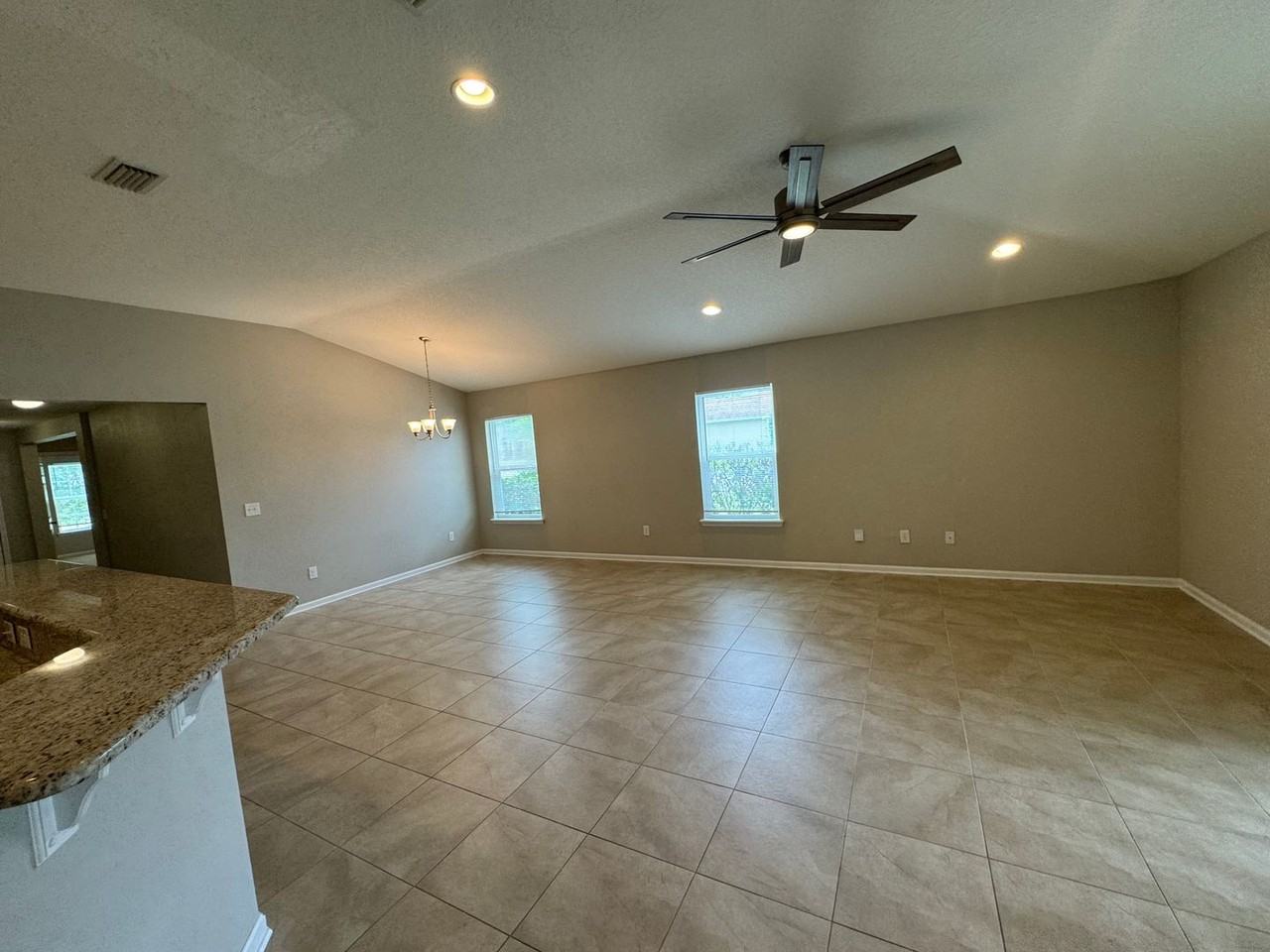 604 Champion Ridge Dr - Photo 3 of 21