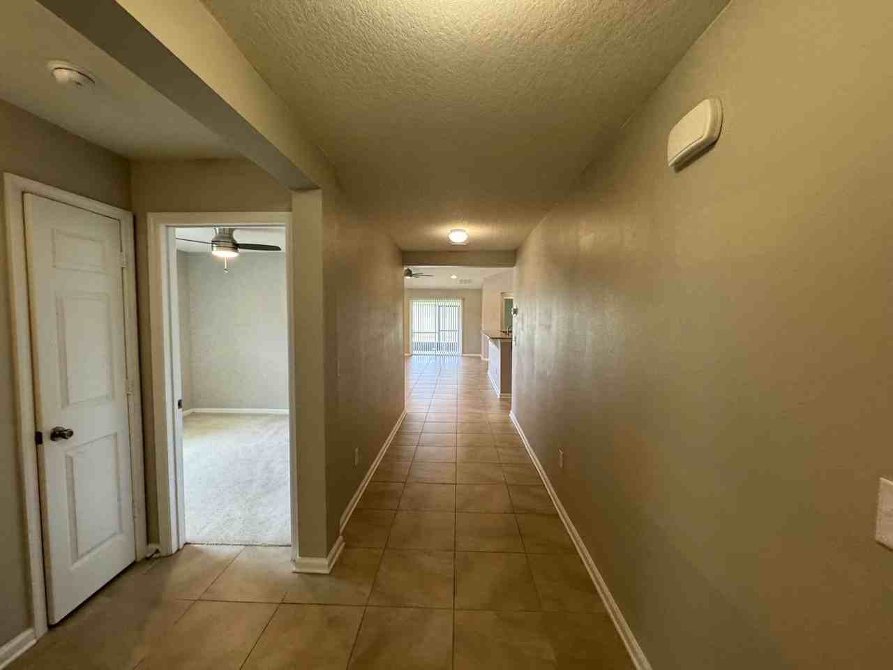 604 Champion Ridge Dr - Photo 5 of 21