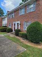 featured image of 1704 Ashford Ln