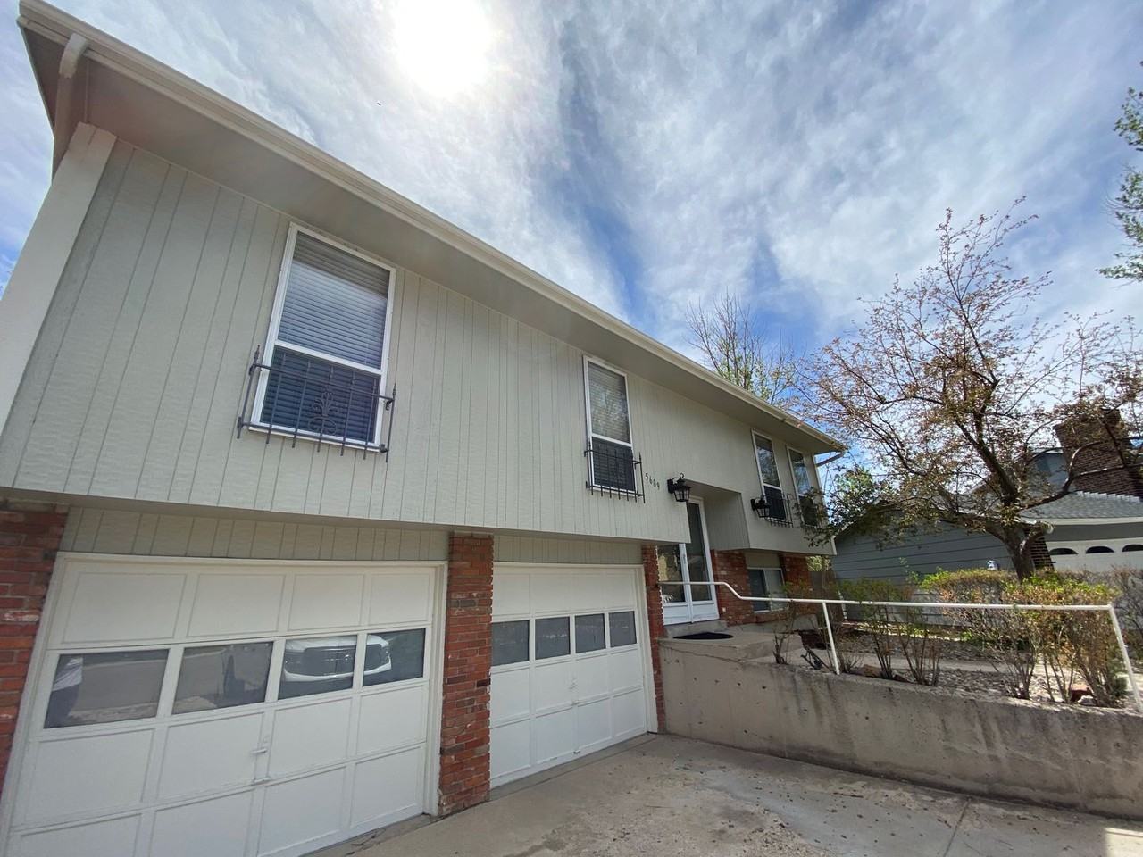 5609 Little Nell Ct - Photo 2 of 17