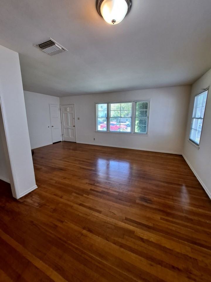 4430 Calhoun Ave - Photo 3 of 14