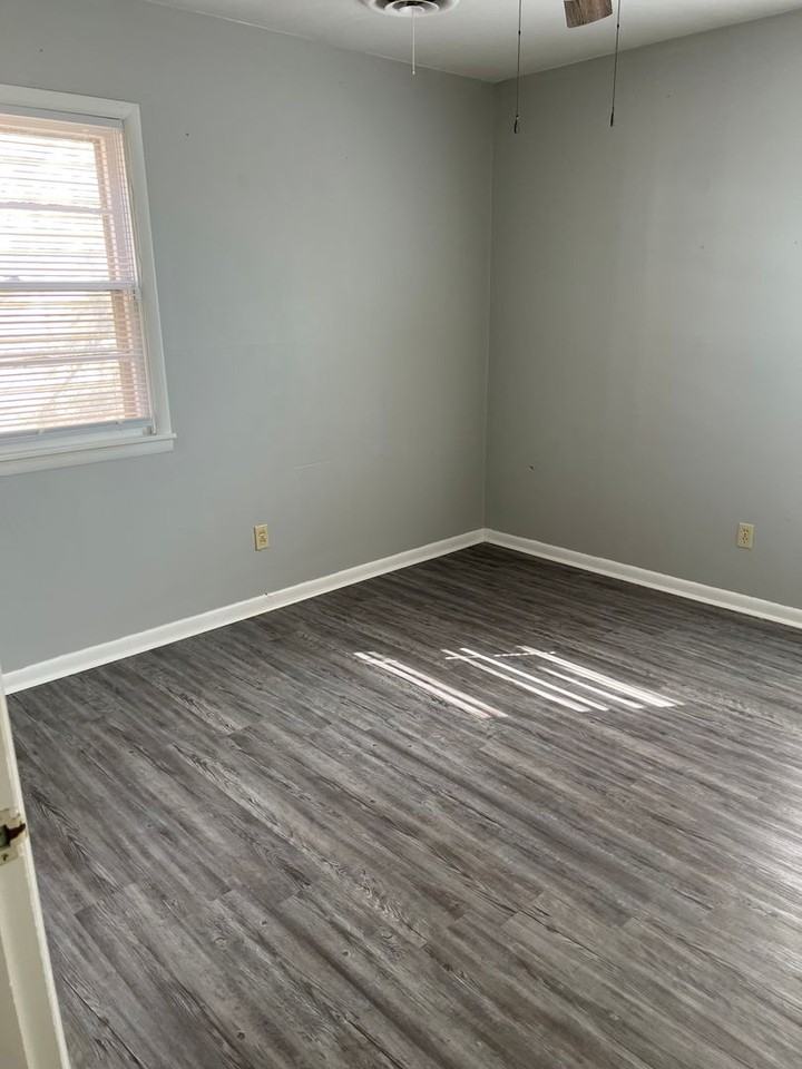 3261 Sherry Ln - Photo 3 of 19