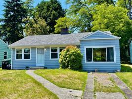 featured image of 11721 Roosevelt Way Ne