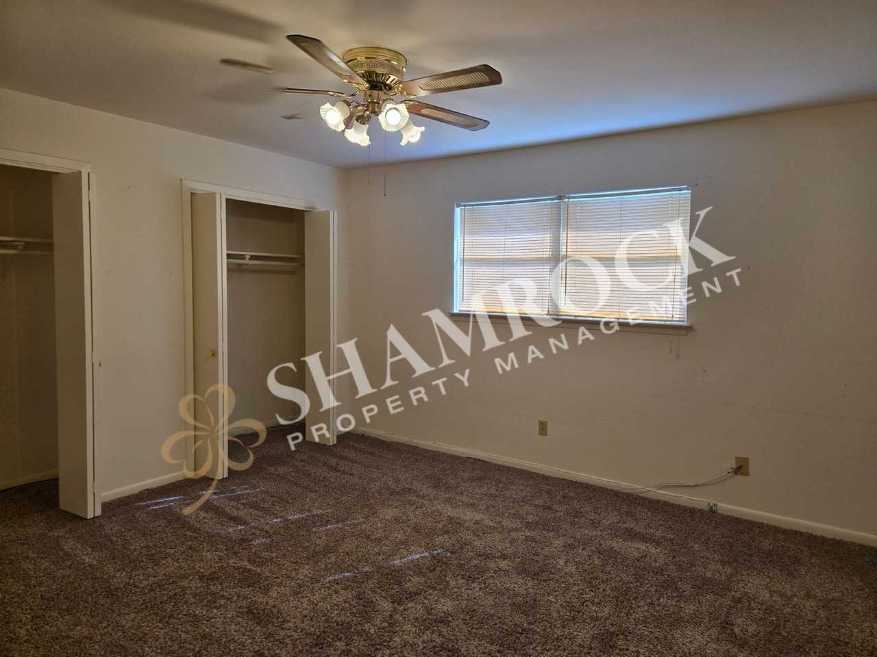 7208 Sanger Ave Apt B - Photo 6 of 8