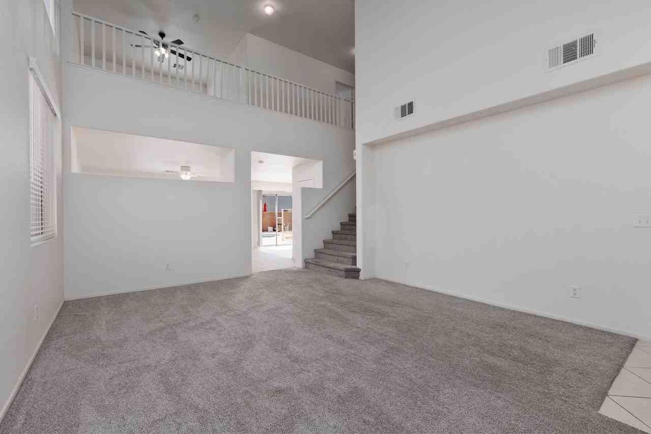6042 Highland Gardens Dr - Photo 5 of 32
