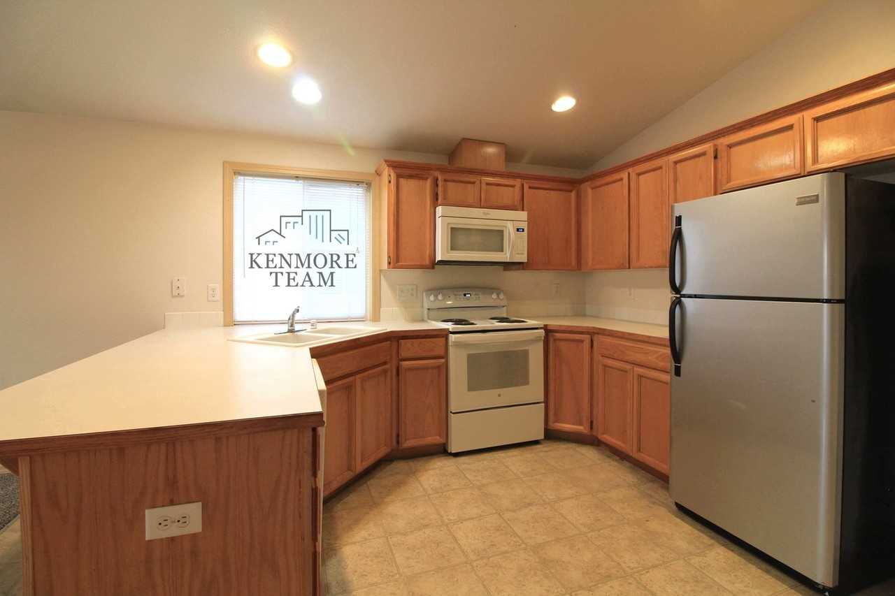 8819 Oliver Dr - Photo 2 of 11