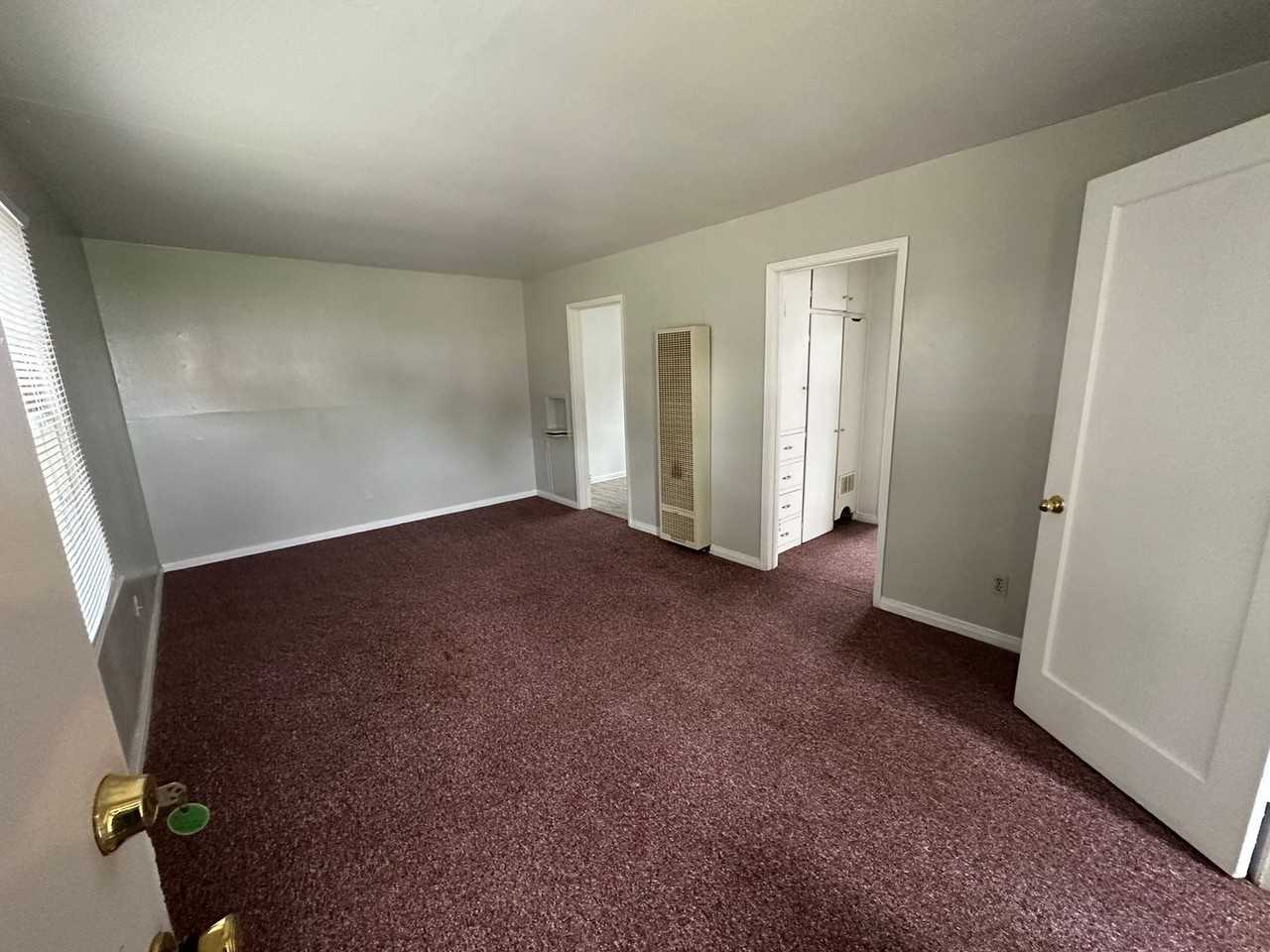 521 E Harmon Dr - Photo 5 of 19