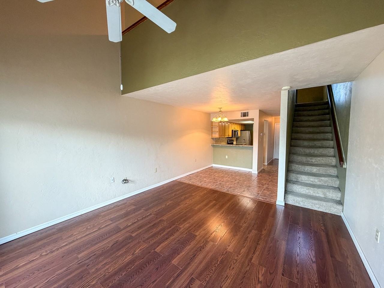 1662 Sw 16th St - Photo 3 of 25