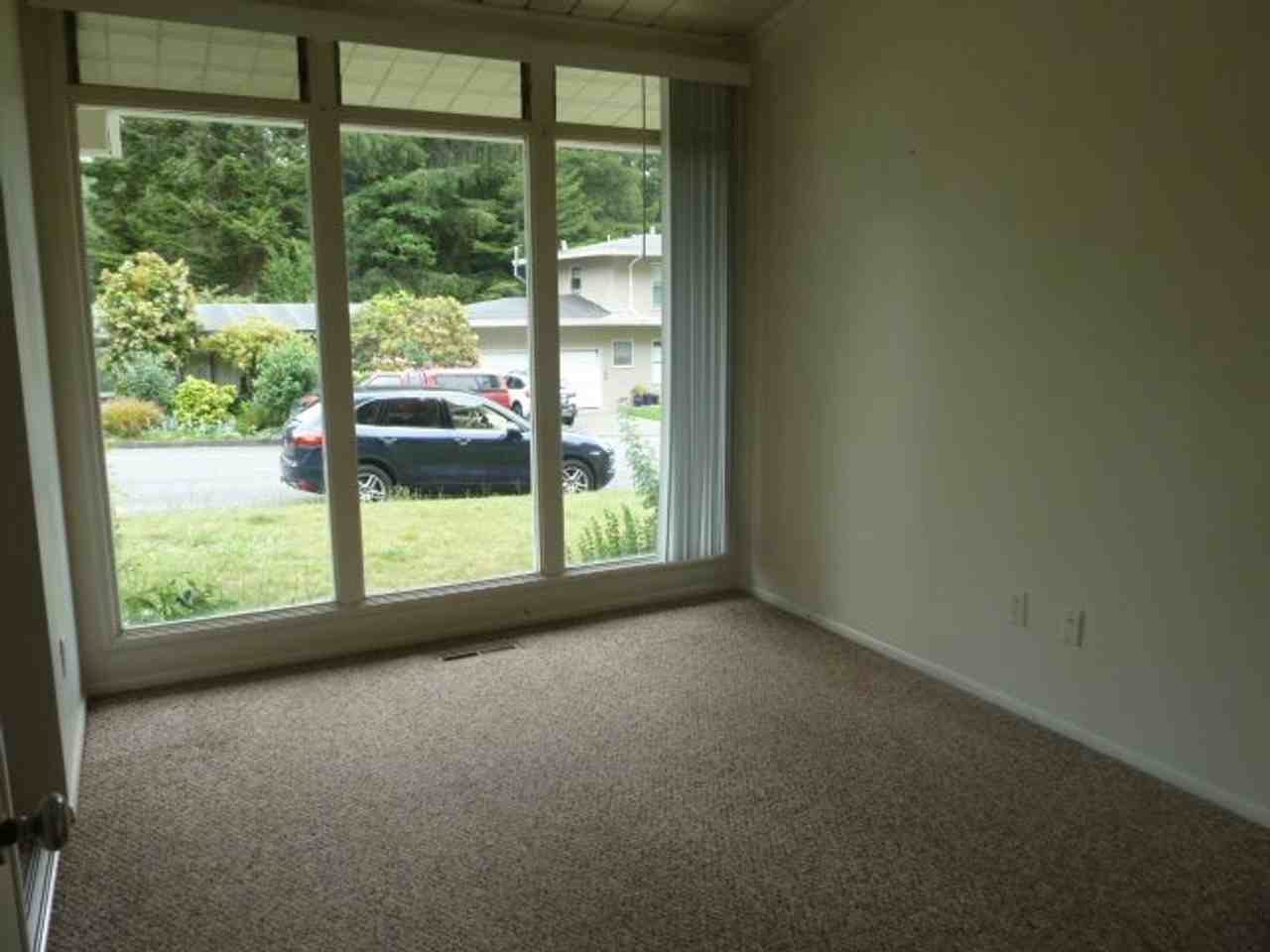 745 Shirley Blvd - Photo 7 of 11