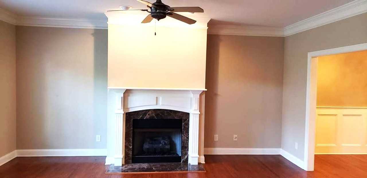 229 Anniston Ct - Photo 3 of 28