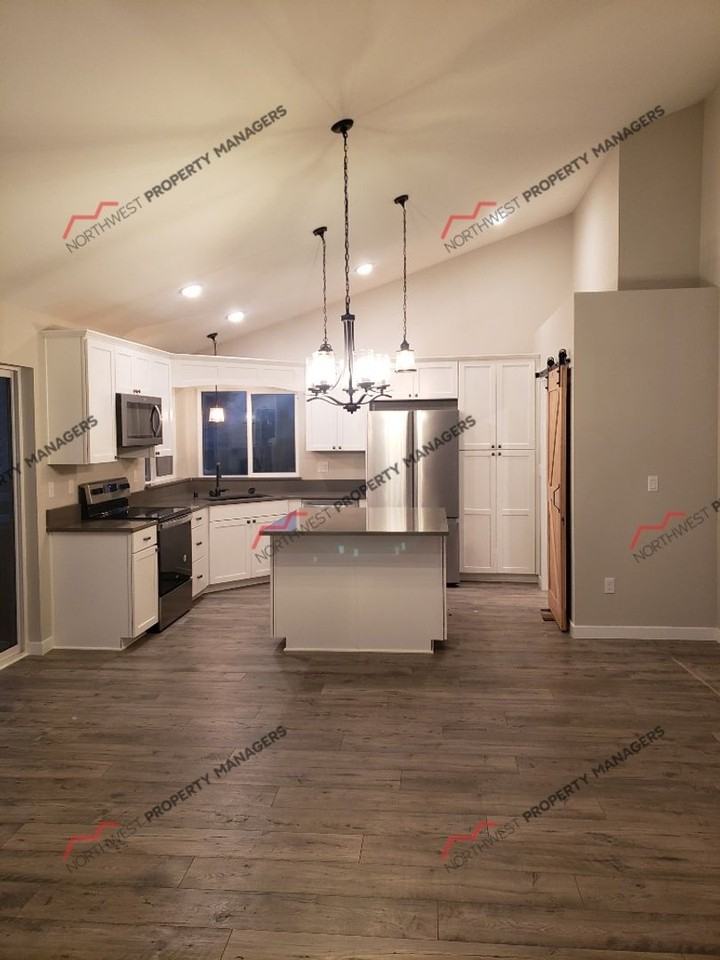 55 Tyce Ln - Photo 5 of 25
