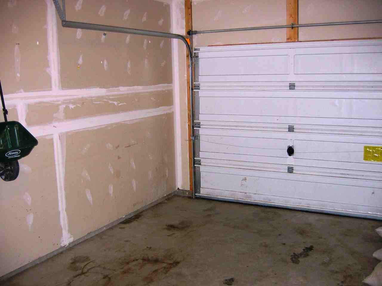 117 Michael Grove Ave - Photo 4 of 15