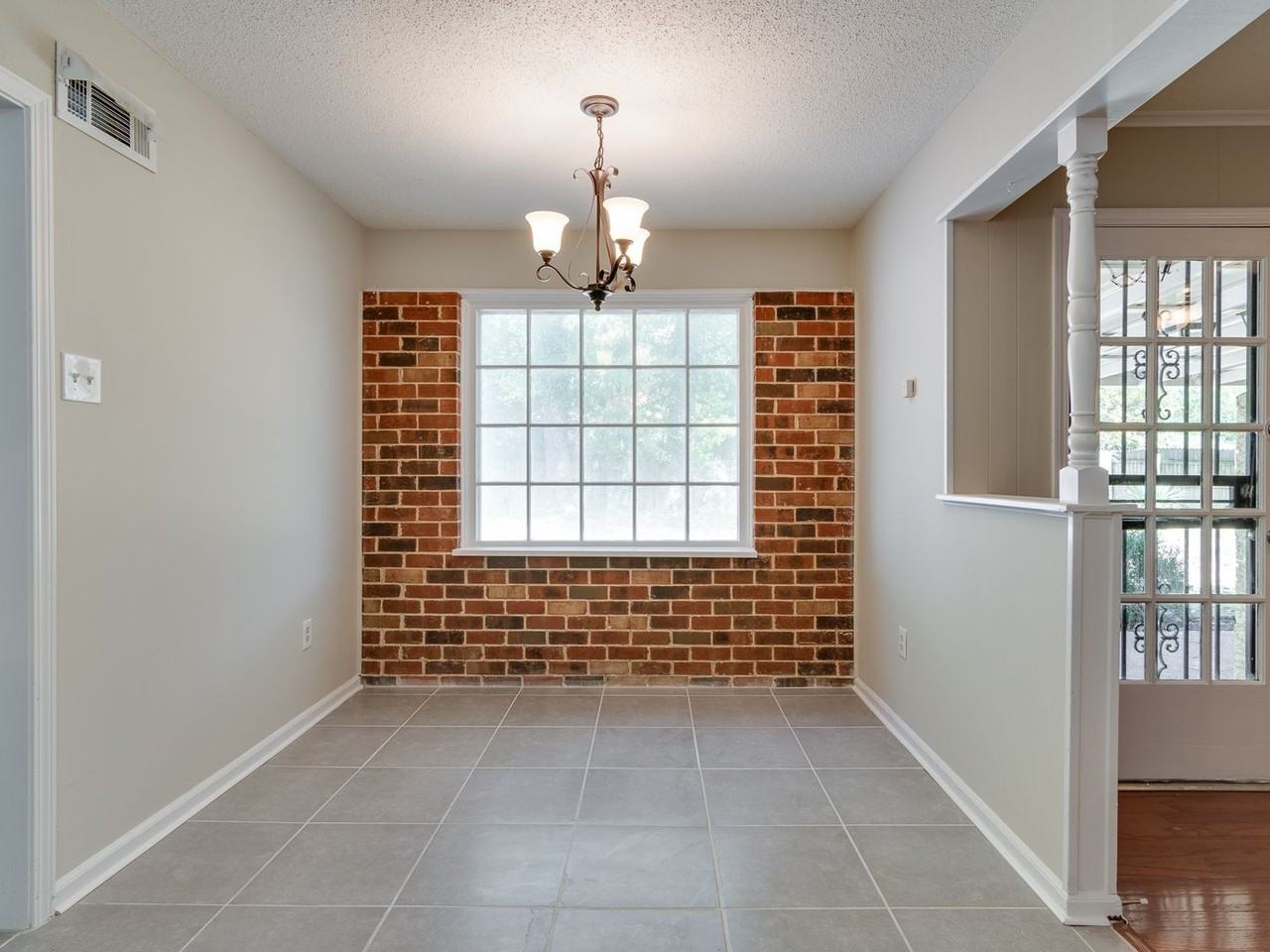 6258 Ridge Manor Dr - Photo 4 of 19