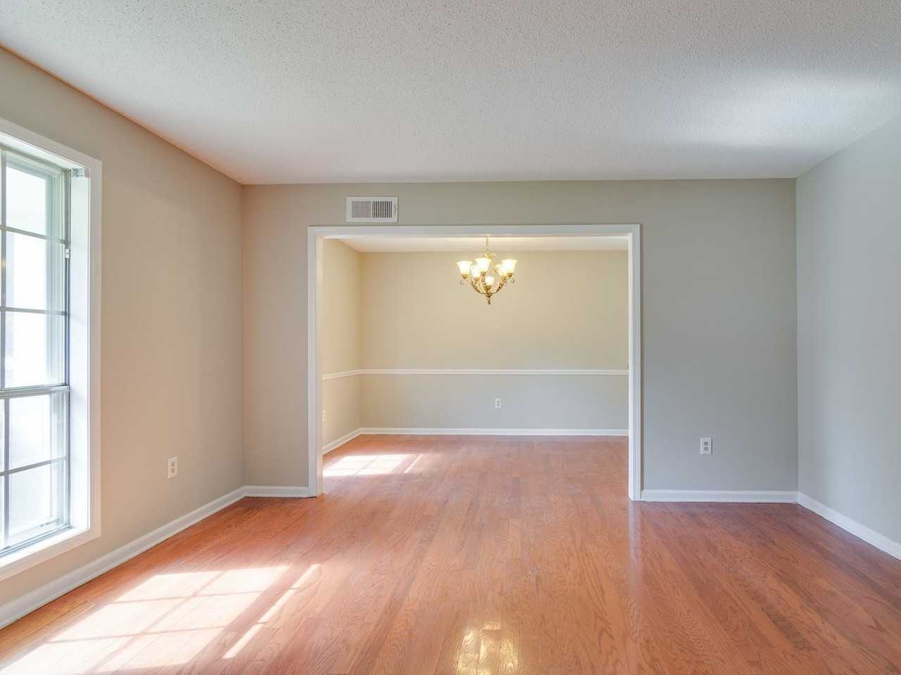 6258 Ridge Manor Dr - Photo 7 of 19