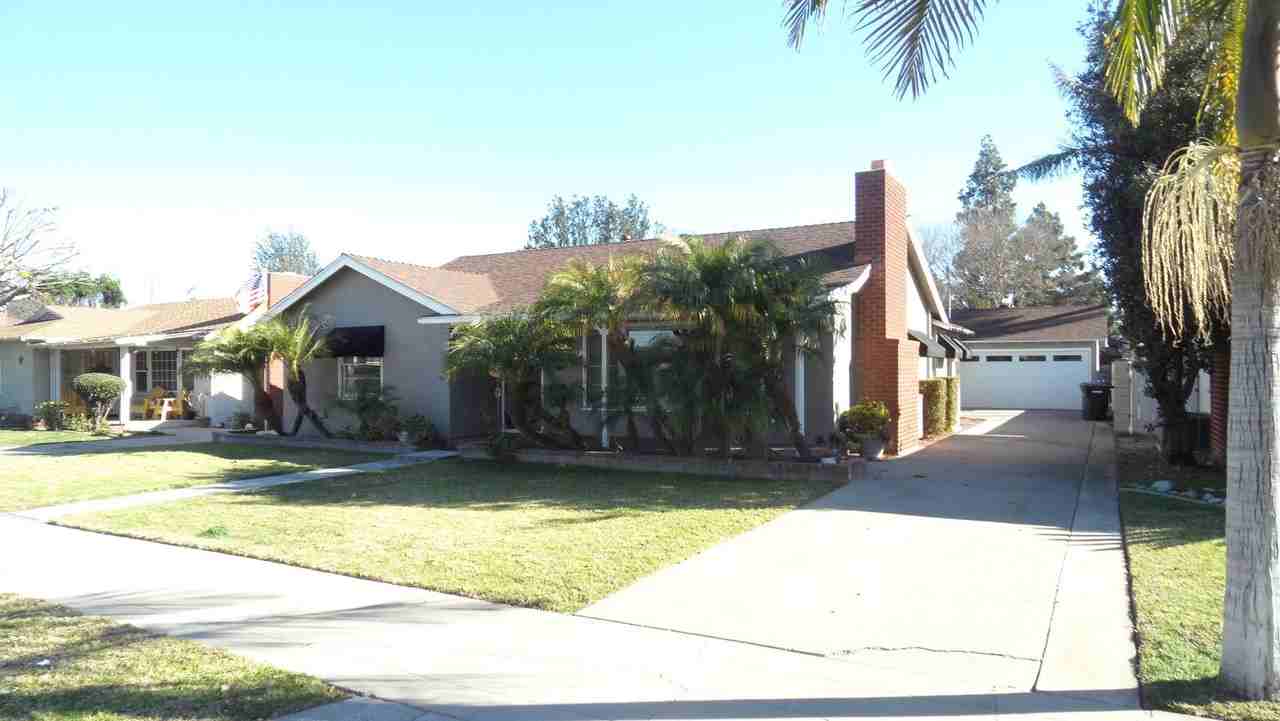 445 N Pine St - Photo 2 of 35