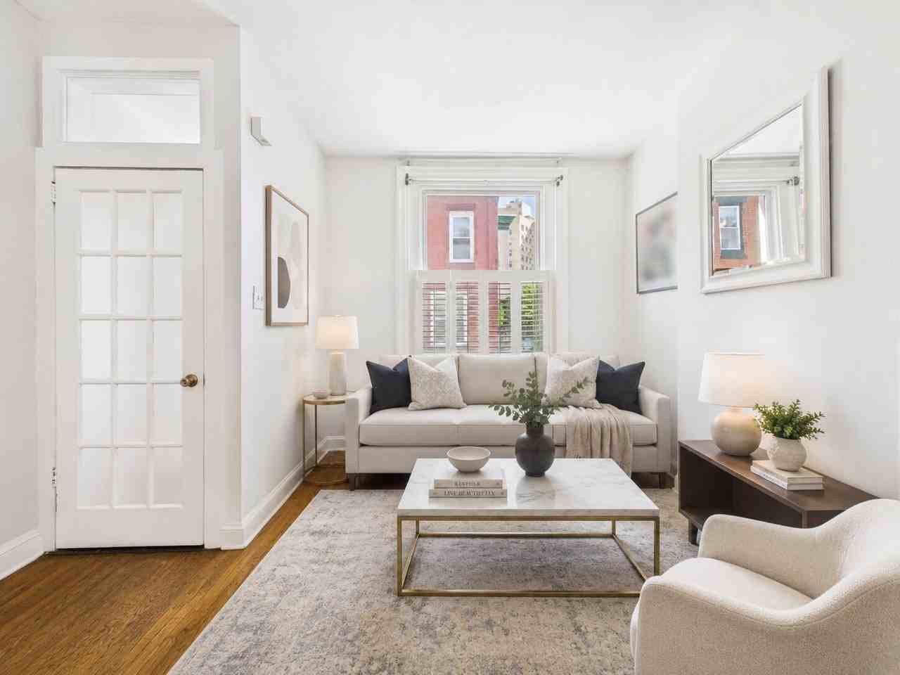 2623 Swain St - Photo 3 of 25