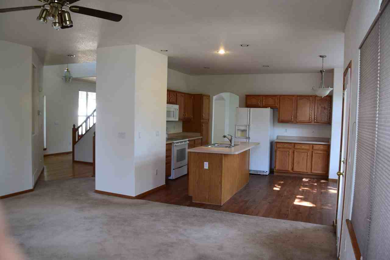 9086 W Chatfield Dr - Photo 5 of 22