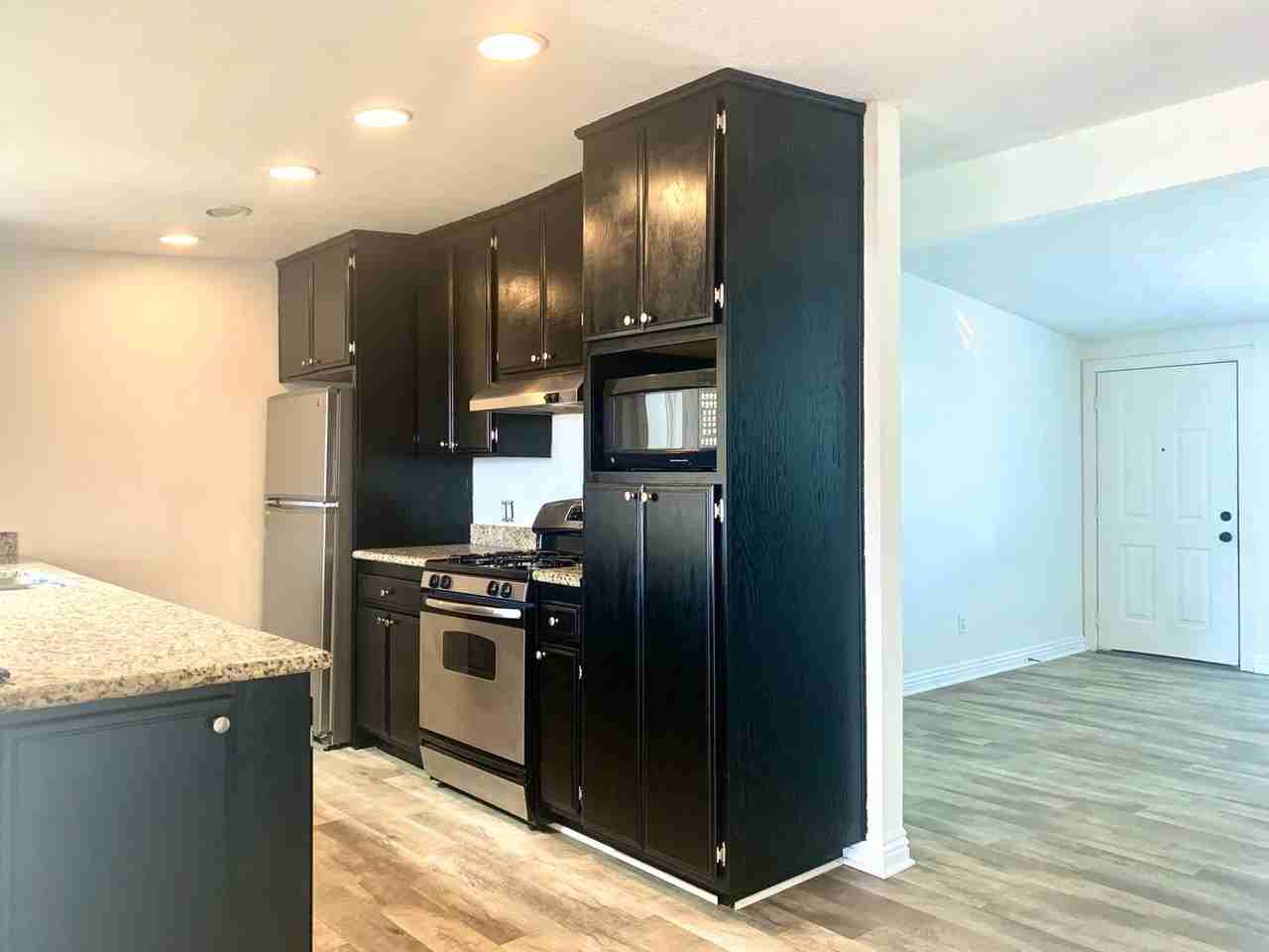 1117 Holly Ave - Photo 2 of 13