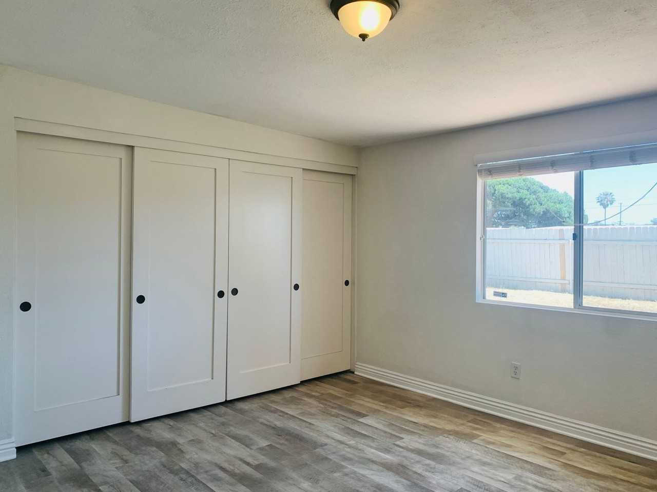 1117 Holly Ave - Photo 6 of 13