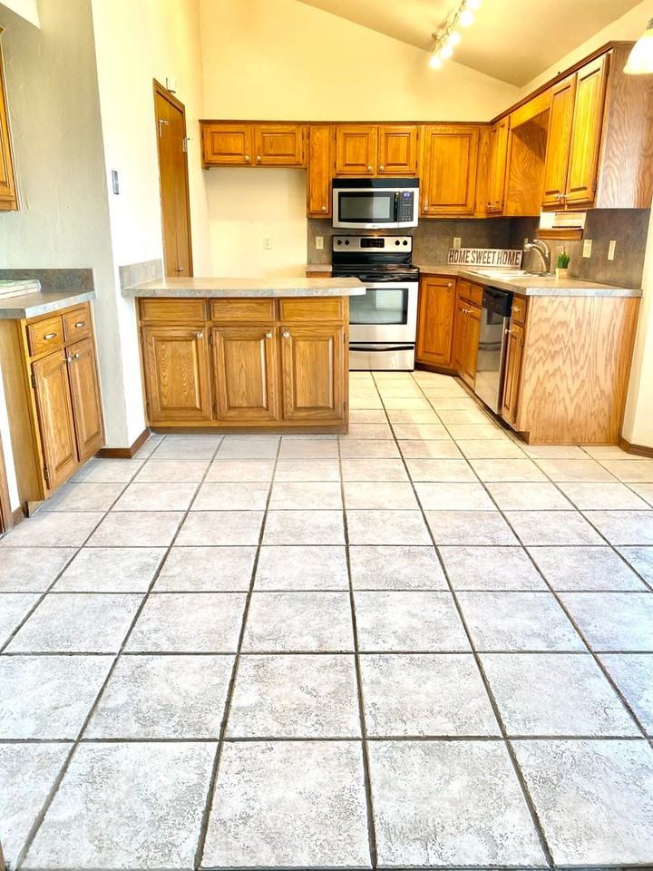 14816 Brent Cir - Photo 3 of 14