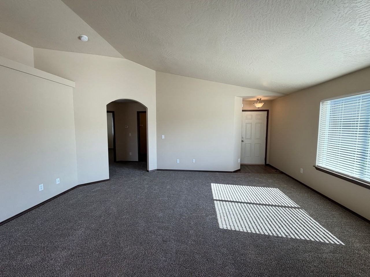 7808 W Kayak Ct - Photo 5 of 16