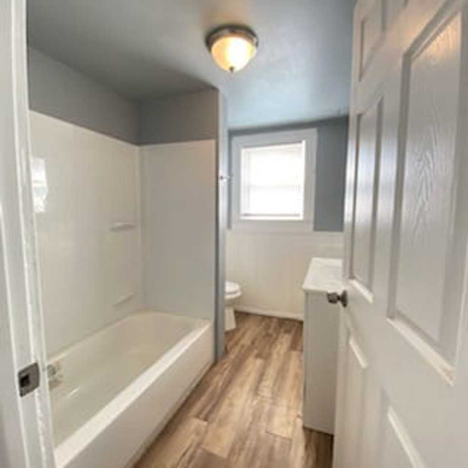 630 S 15th St - Photo 7 of 12