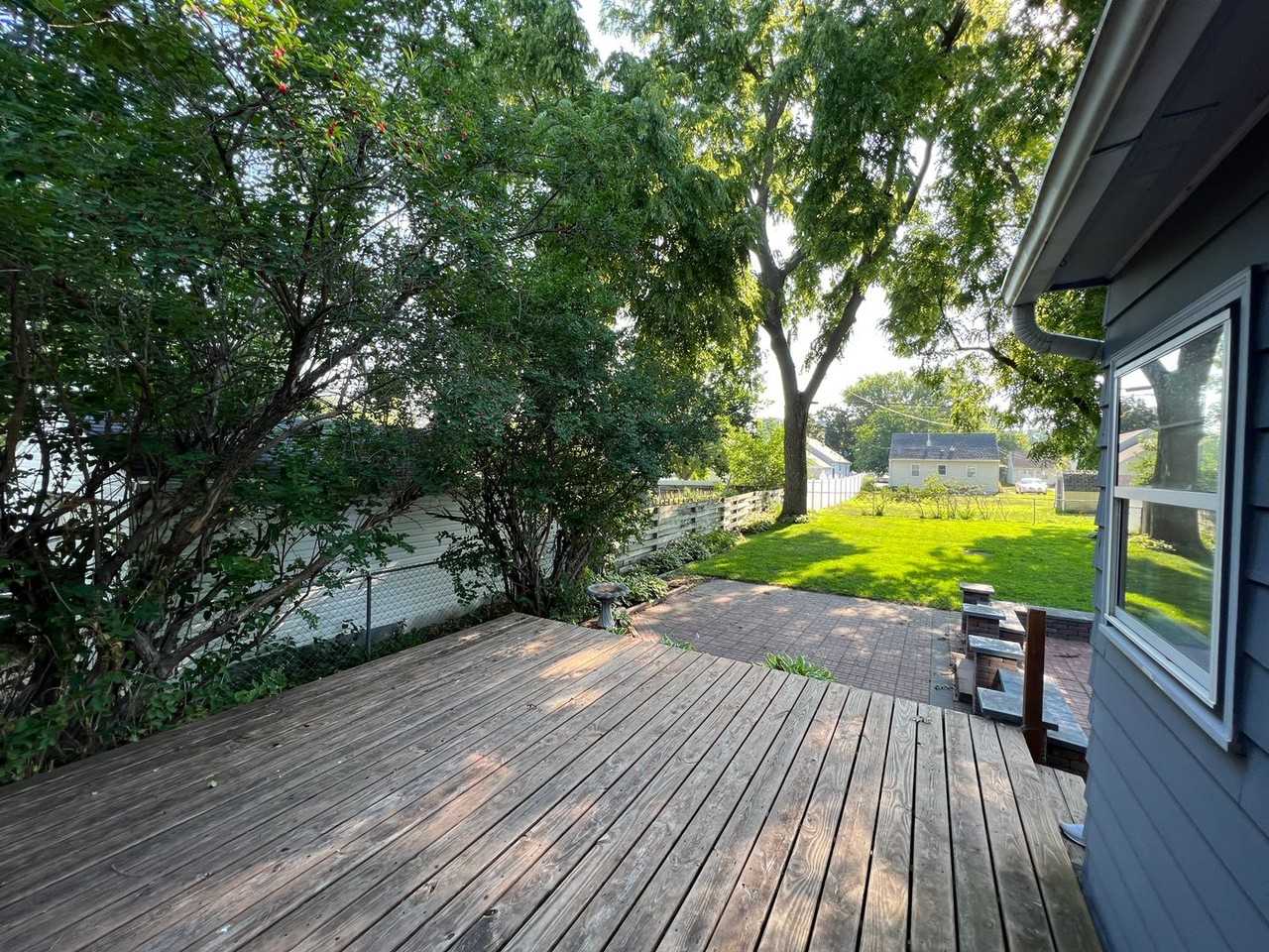 304 18 1/2 Ave Sw - Photo 6 of 25