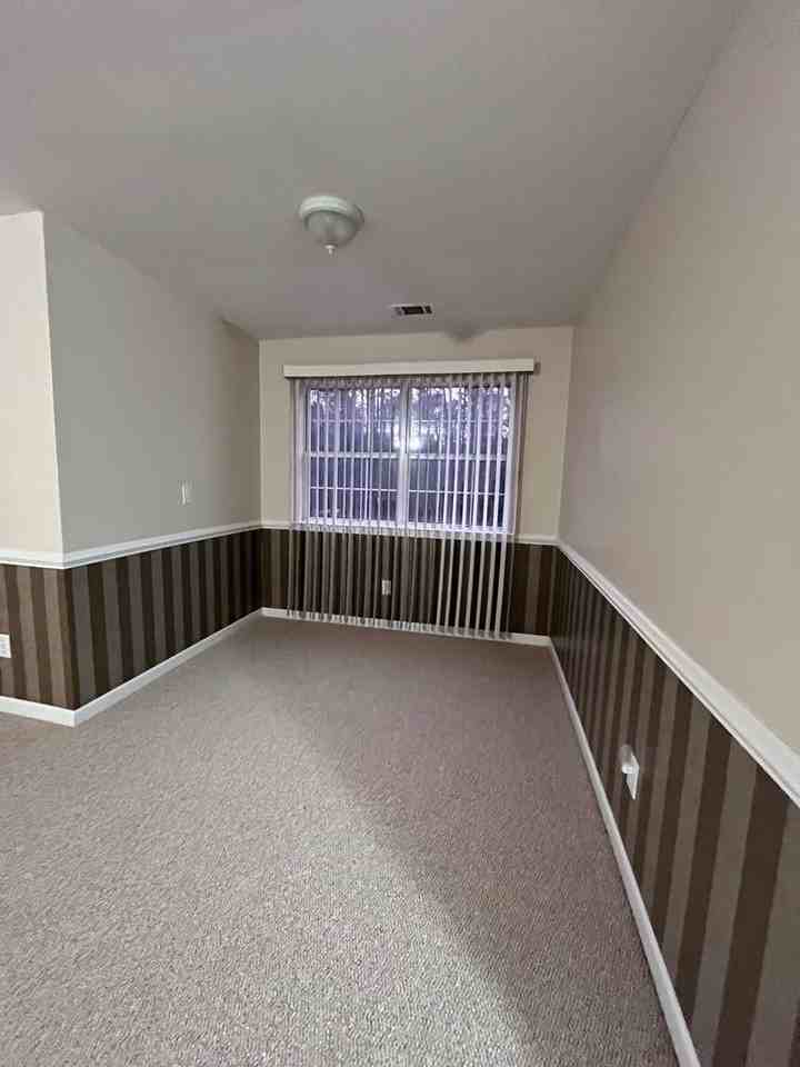 4066 Parkway Cir - Photo 3 of 20