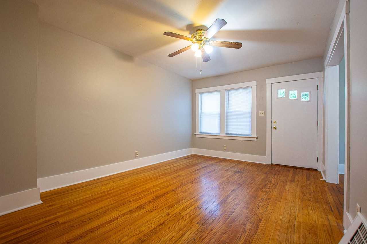 996 S 50th St - Photo 2 of 17