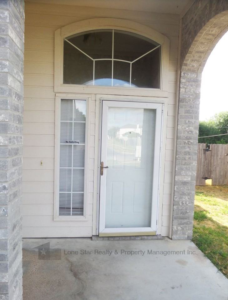 1312 Saddle Dr - Photo 5 of 22