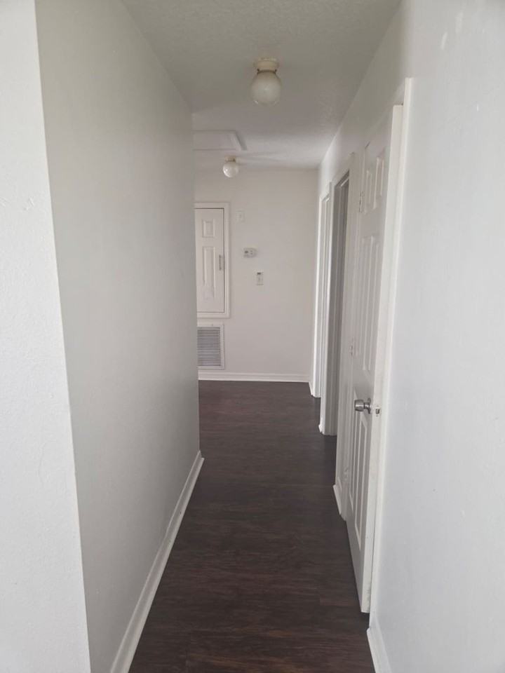 3212 N 50th St #B - Photo 6 of 12
