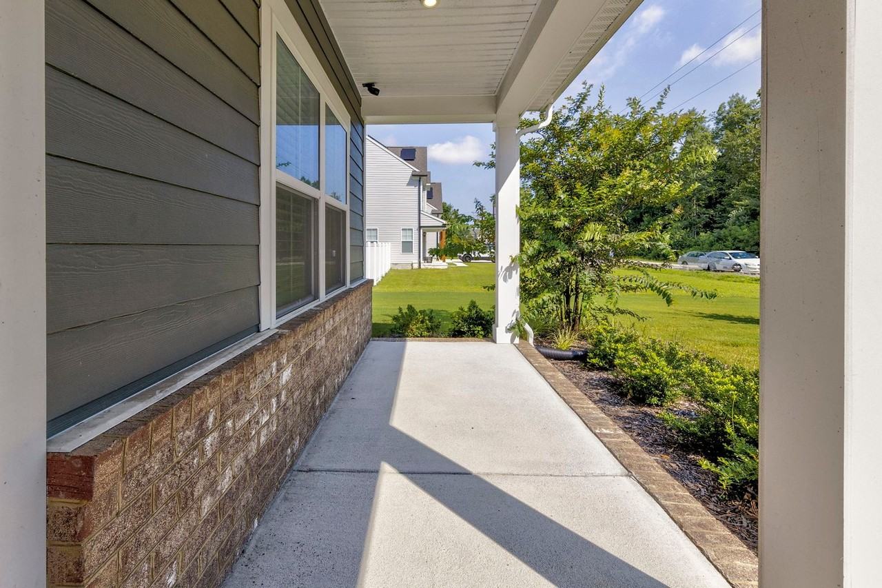 1757 Shipyard Rd - Photo 2 of 31