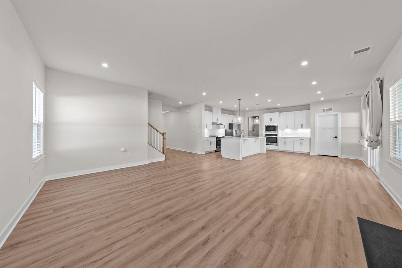 1757 Shipyard Rd - Photo 5 of 31