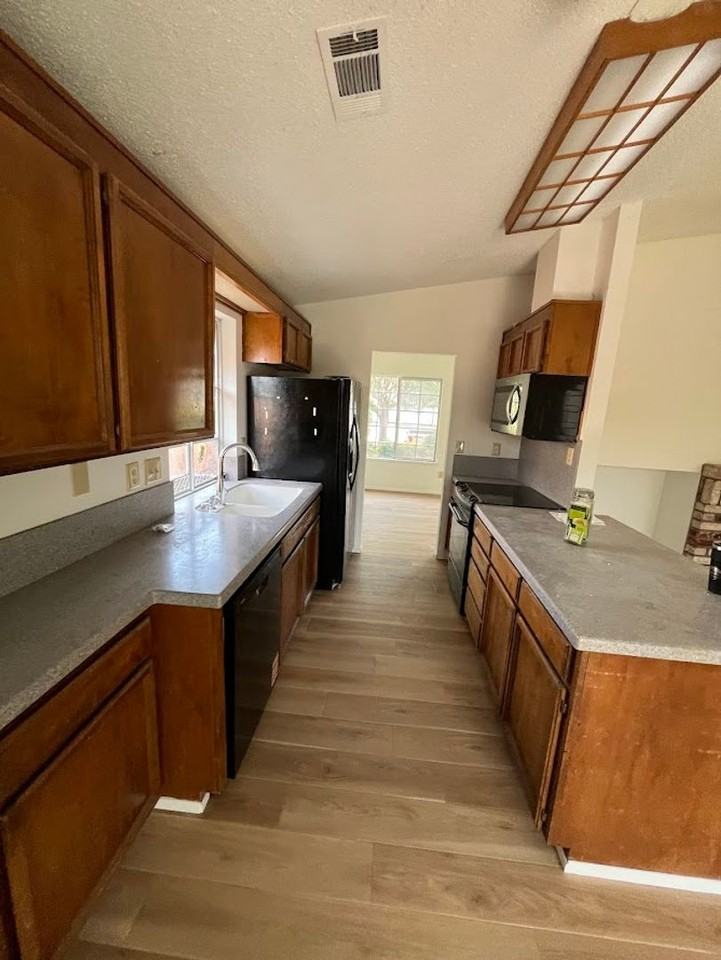 4199 Sequoia Dr #FOR - Photo 5 of 20
